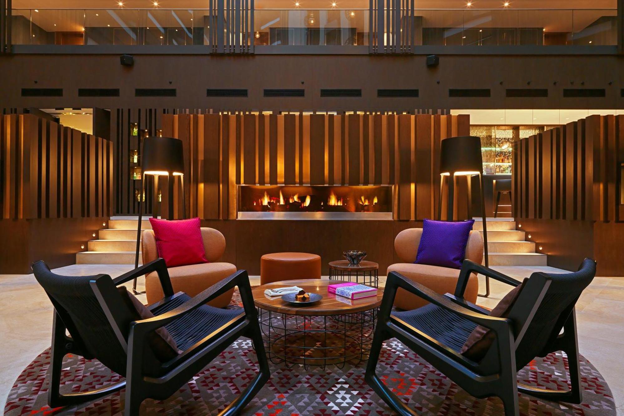 Sheraton Grand Tbilisi Metechi Palace Екстер'єр фото