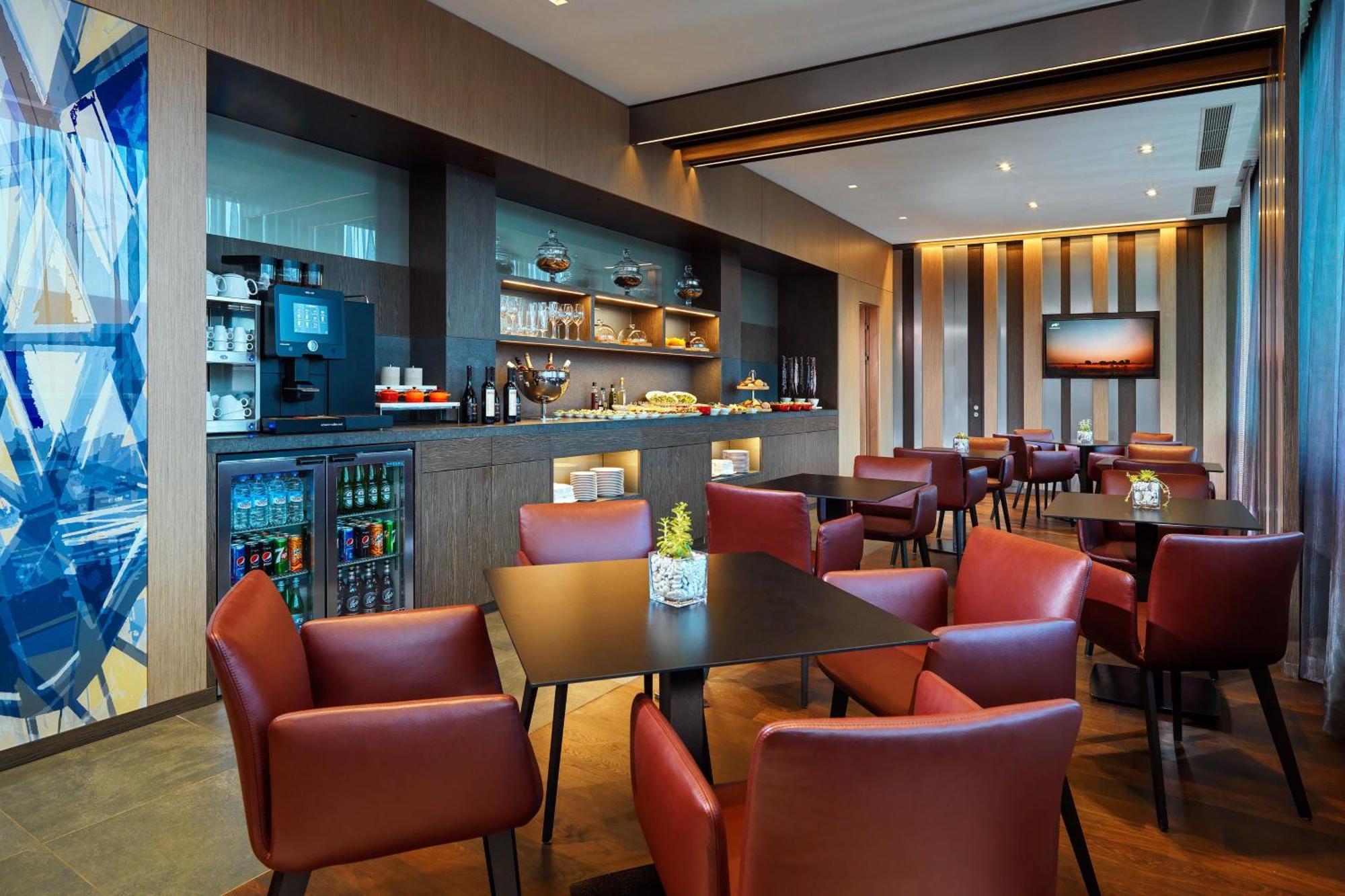 Sheraton Grand Tbilisi Metechi Palace Екстер'єр фото